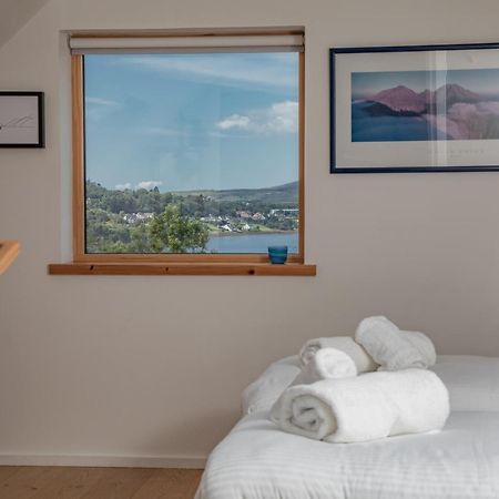 Villa Cuillrigh - Luxury House, Loch & Mountain Views Portree Esterno foto