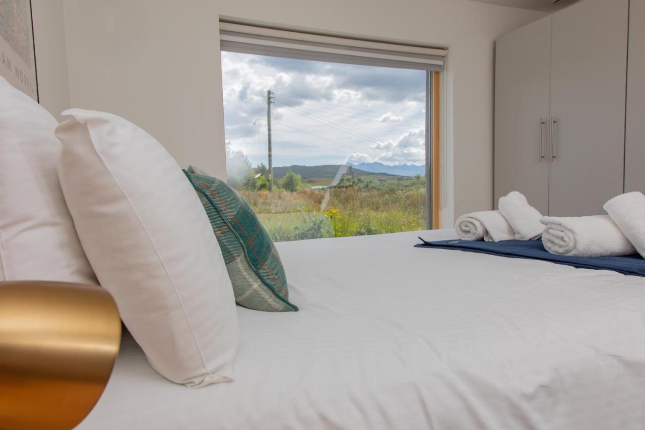 Villa Cuillrigh - Luxury House, Loch & Mountain Views Portree Esterno foto