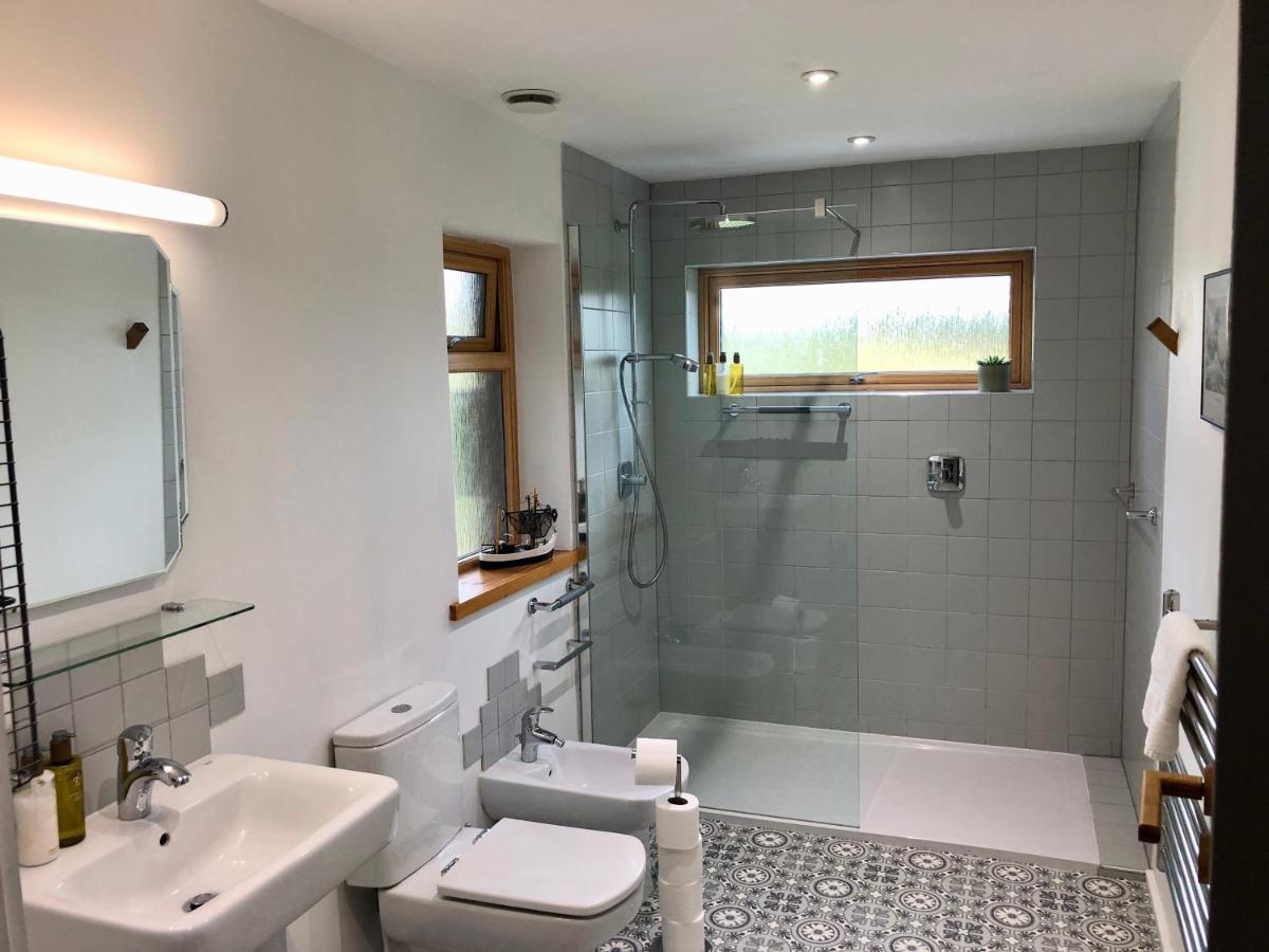 Villa Cuillrigh - Luxury House, Loch & Mountain Views Portree Esterno foto