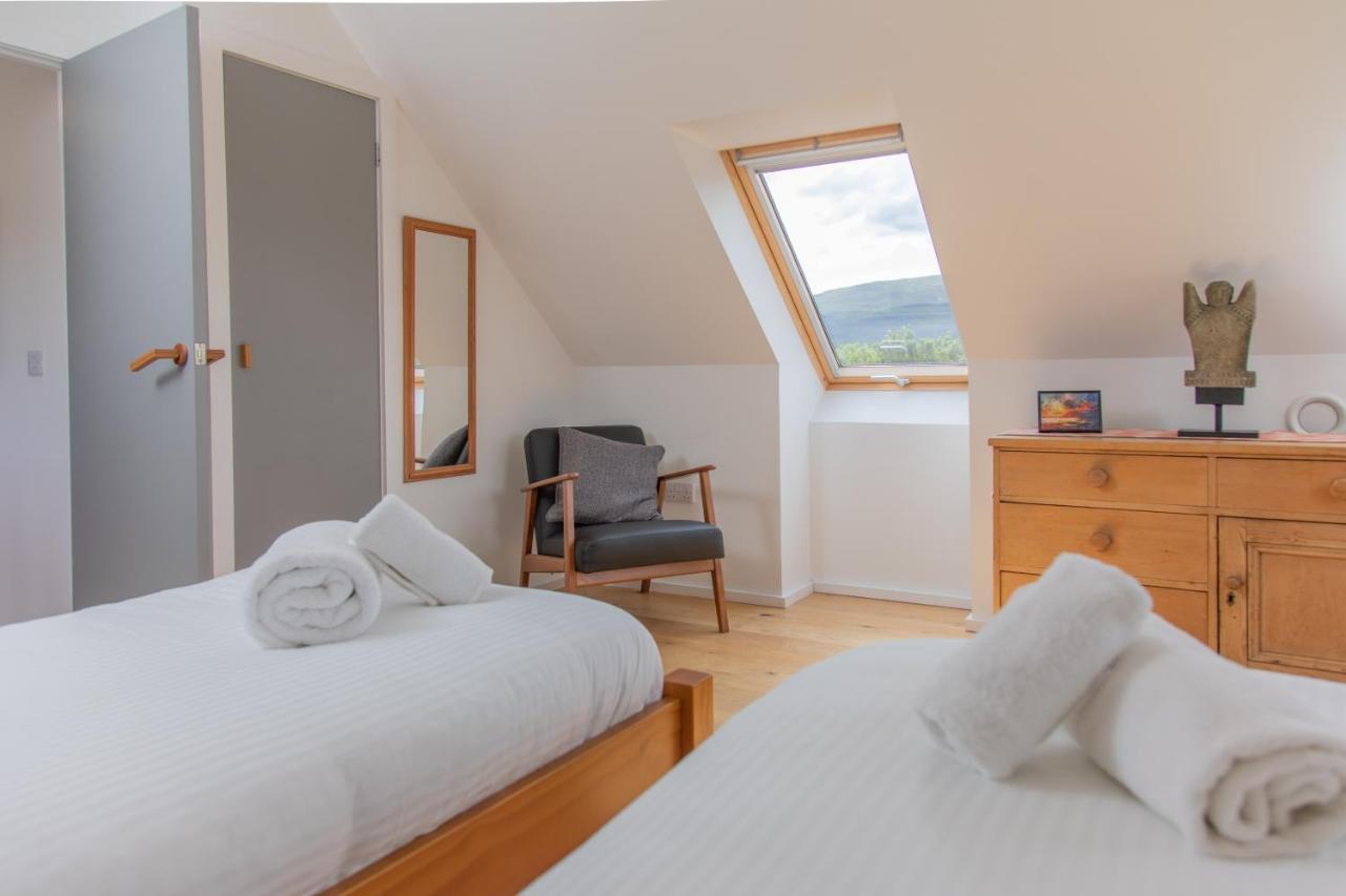 Villa Cuillrigh - Luxury House, Loch & Mountain Views Portree Esterno foto